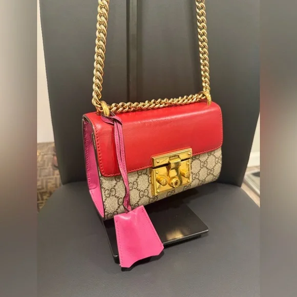 GG Supreme Monogram Padlock red and pink bag with gold chain - Picture 2 of 16